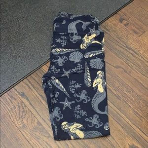 Lularoe OS Mermaid Leggings